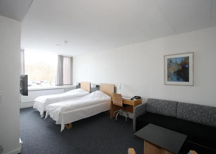 Vingsted & Konferencecenter 호텔